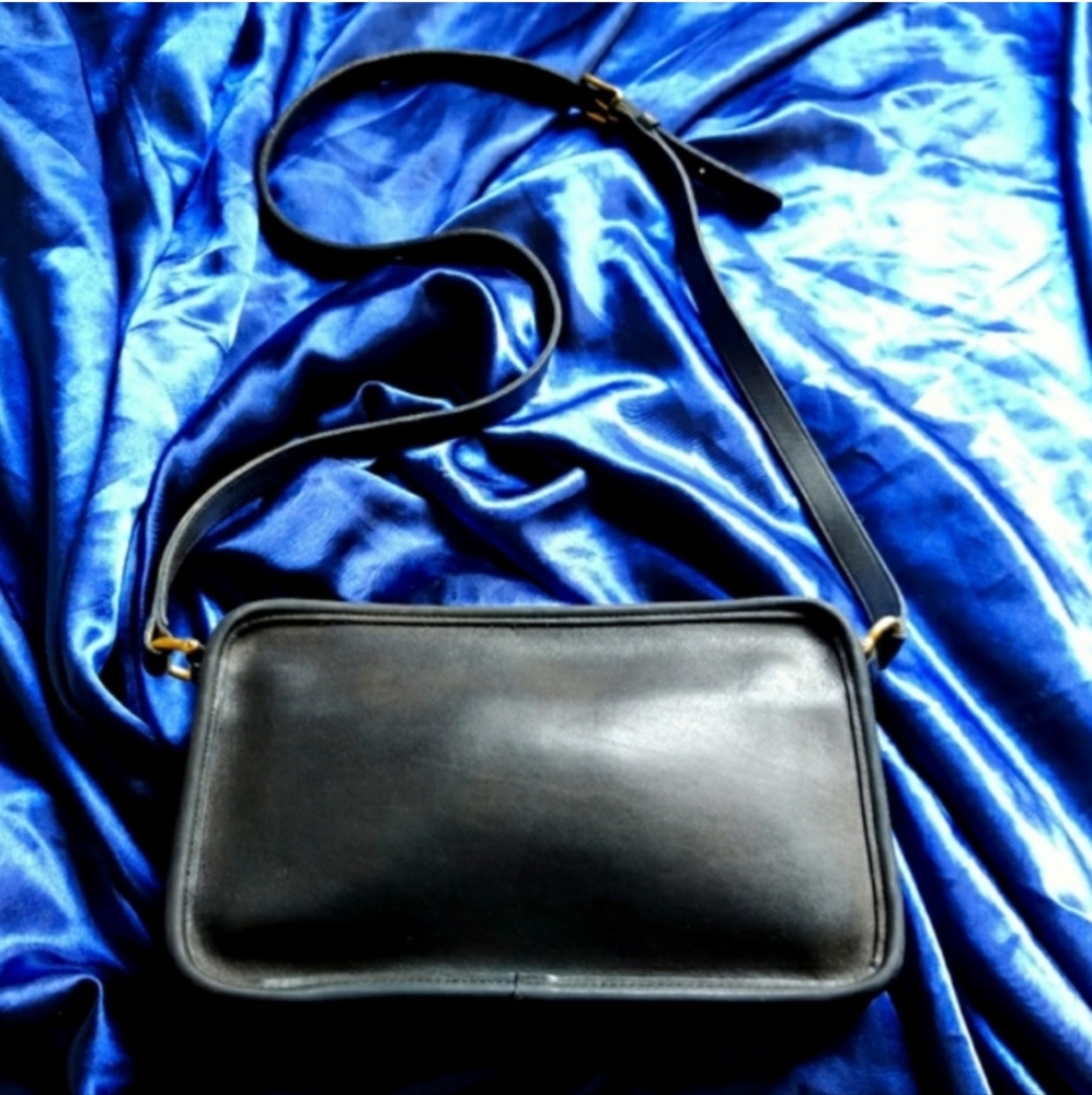 Coach Black Leather Messenger Bag - Picture 3 of 10